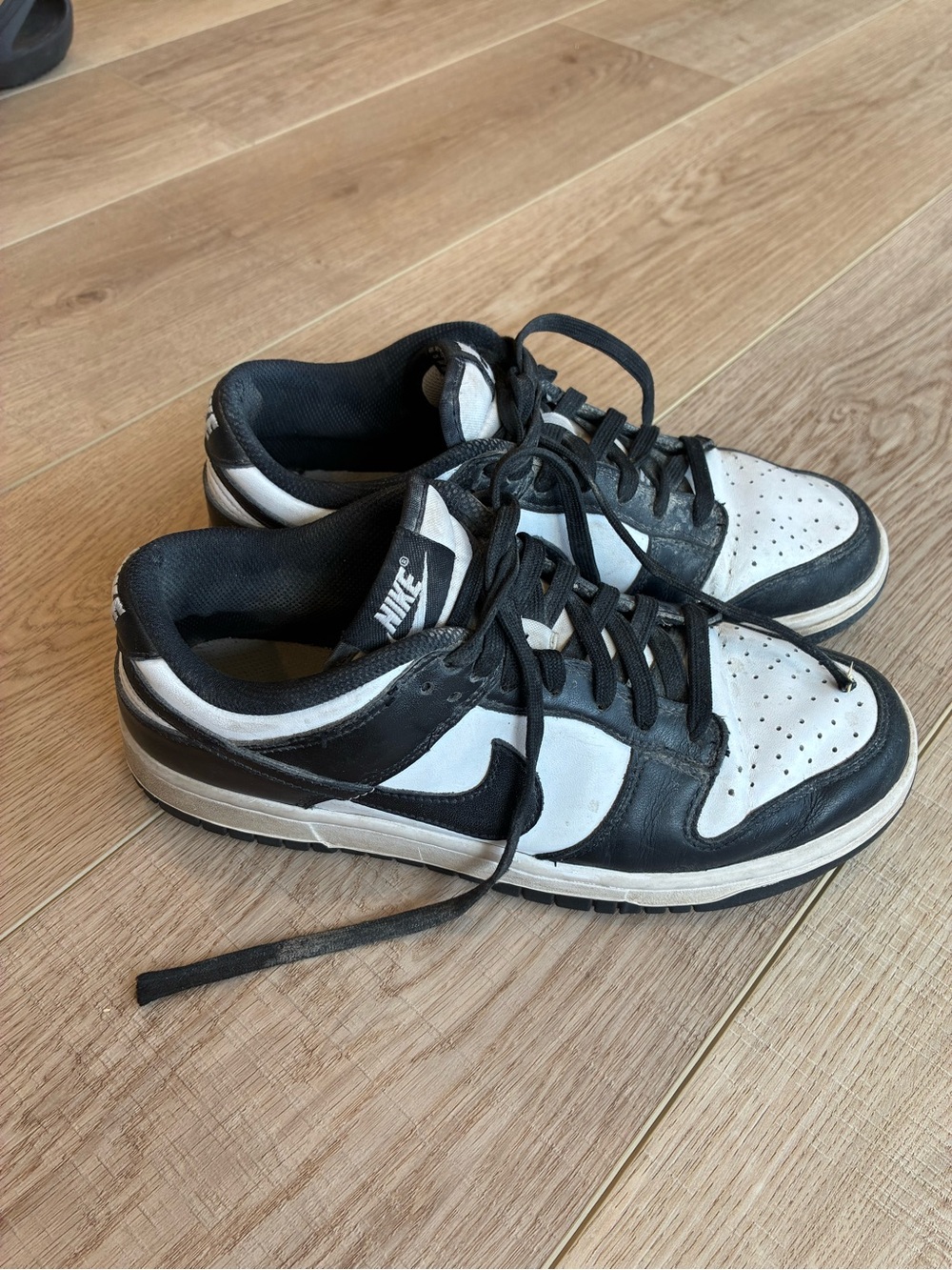 Nike Dunk Lo panda Black/White Sneakers size 8 leather perforated toe box